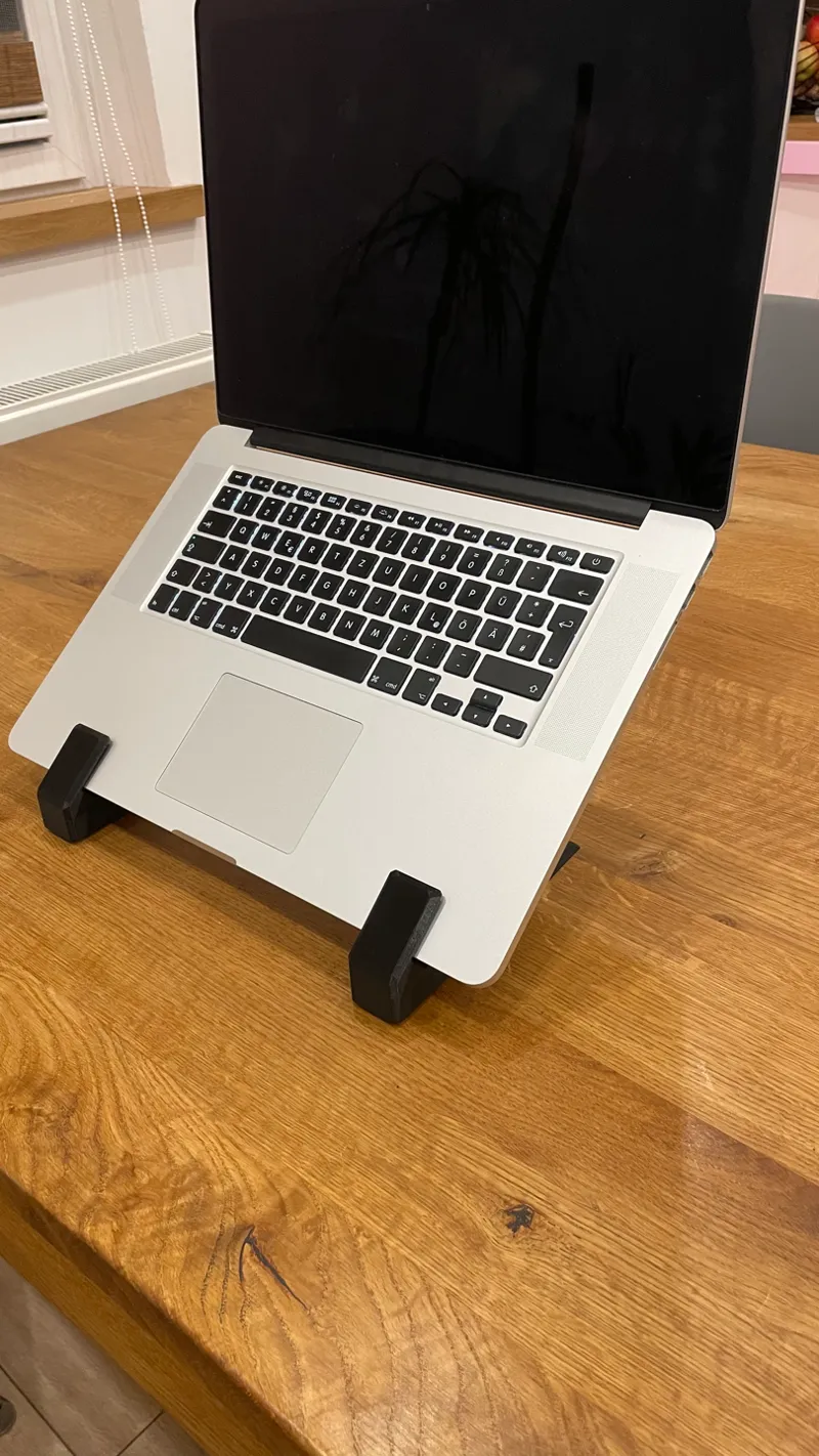 Laptop stand