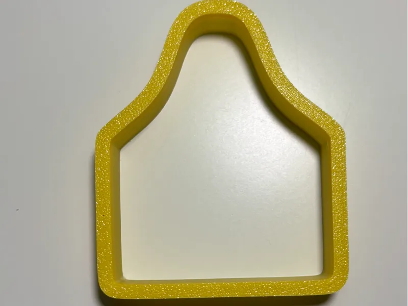 Ear tag cookie cutter