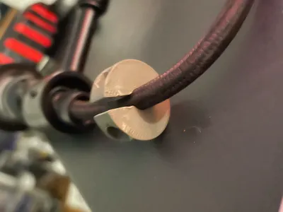 Ring clamp for lamp cable - M3 screw