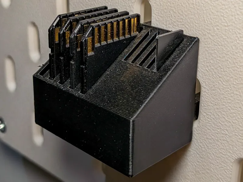 SKADIS SD STORAGE