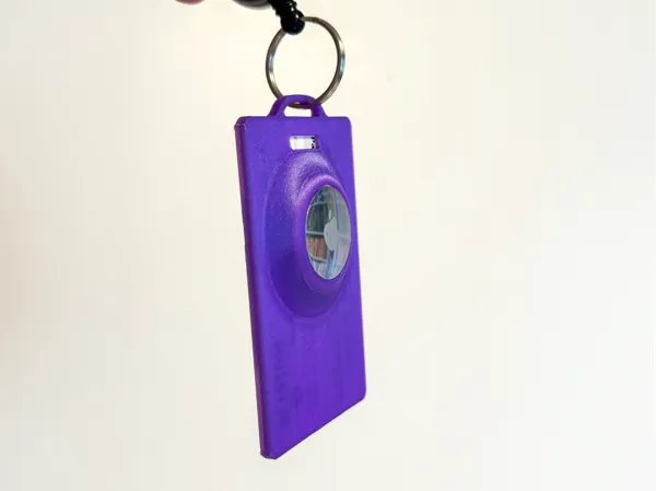 Porte-badge avec emplacement AirTag pour tour de cou