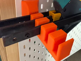 Wolfcraft Einhandzwingen Halter für IKEA Skadis