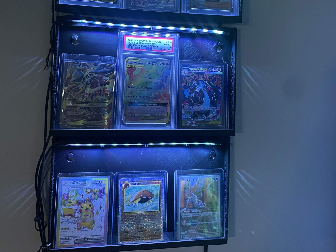 Linked TCG Display Shelf