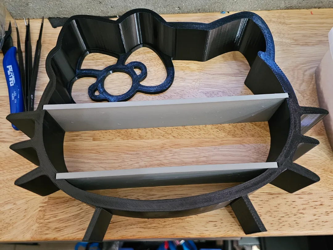 Hello Kitty Shelf with separate shelves - Free 3D Print Model - MakerWorld