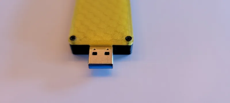 ELUTENG NVME to USB Adapter Case