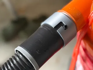 Milwaukee M18 vacuum hose locking adapter 