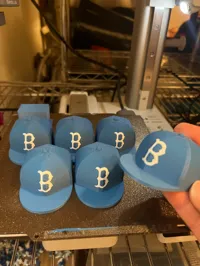 Casquette de baseball miniature à visière plate — photo 3