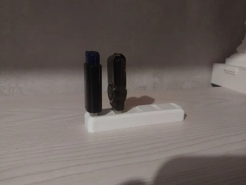USB Holder