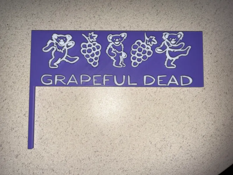 Grapeful Dead Door Corner