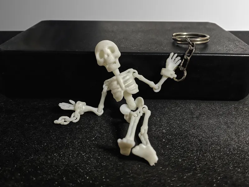 Dungeon prisoner keychain