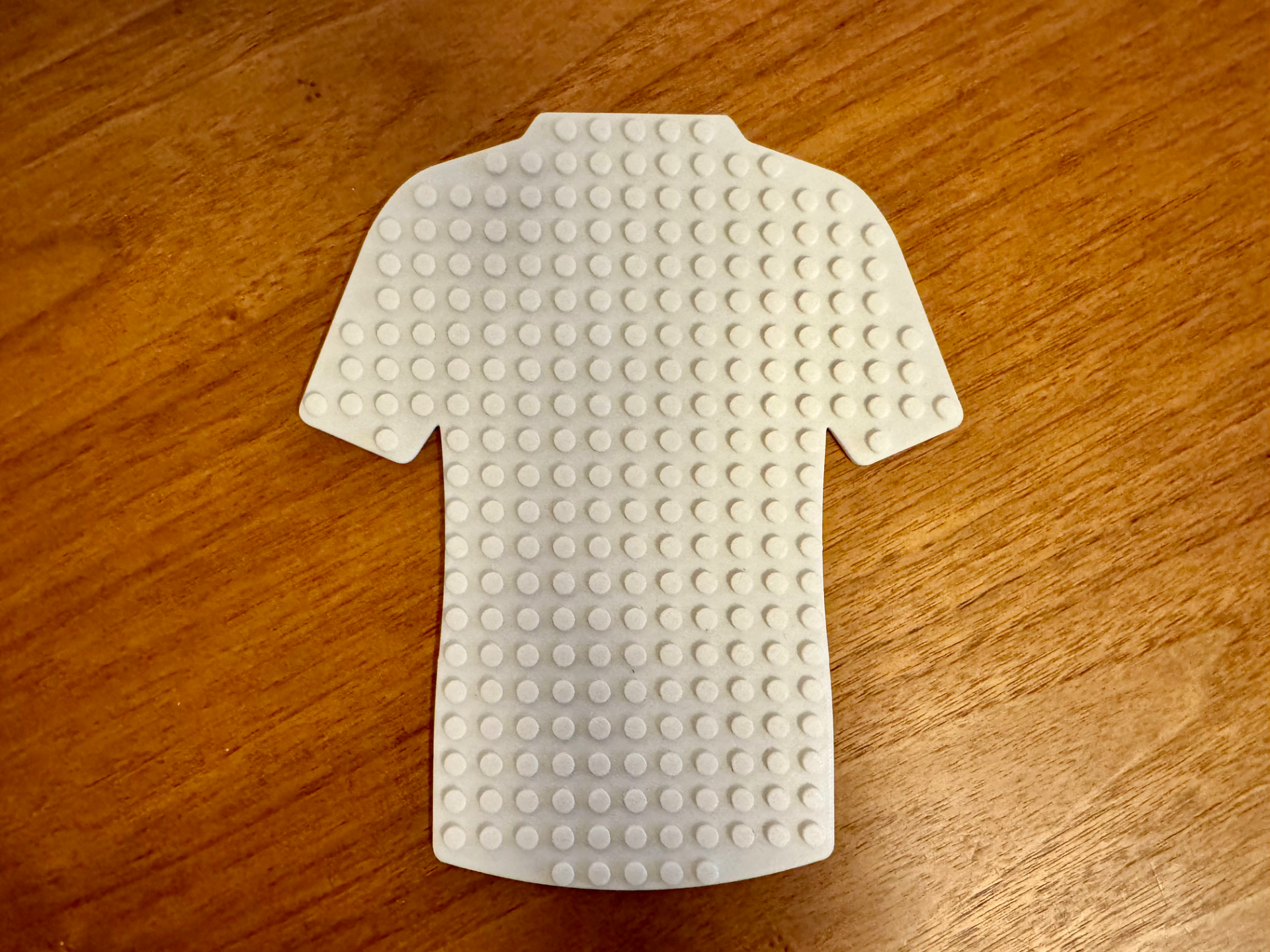 T-Shirt Shaped Brick-Compatible Base Plate