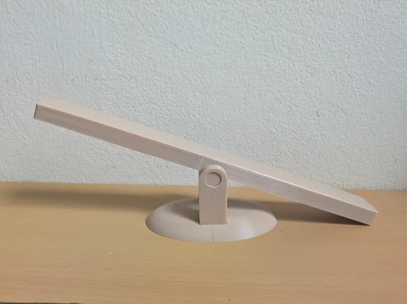 Minimalist Desktop Seesaw