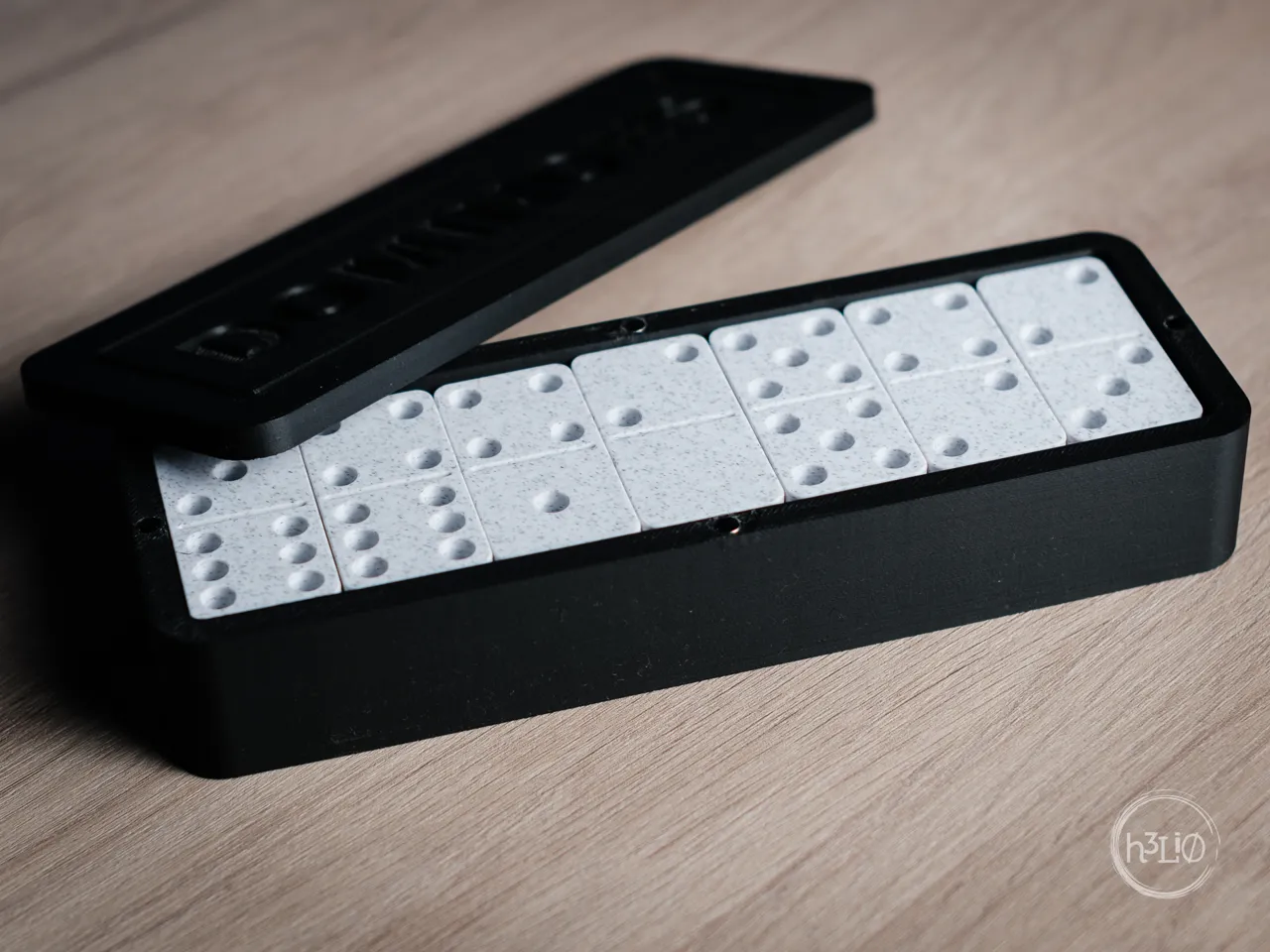 dominoes · standard and mini view 2