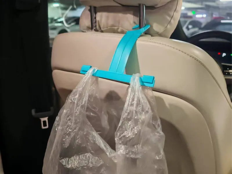 可挂在汽车座椅的多用车载垃圾袋柔性挂钩