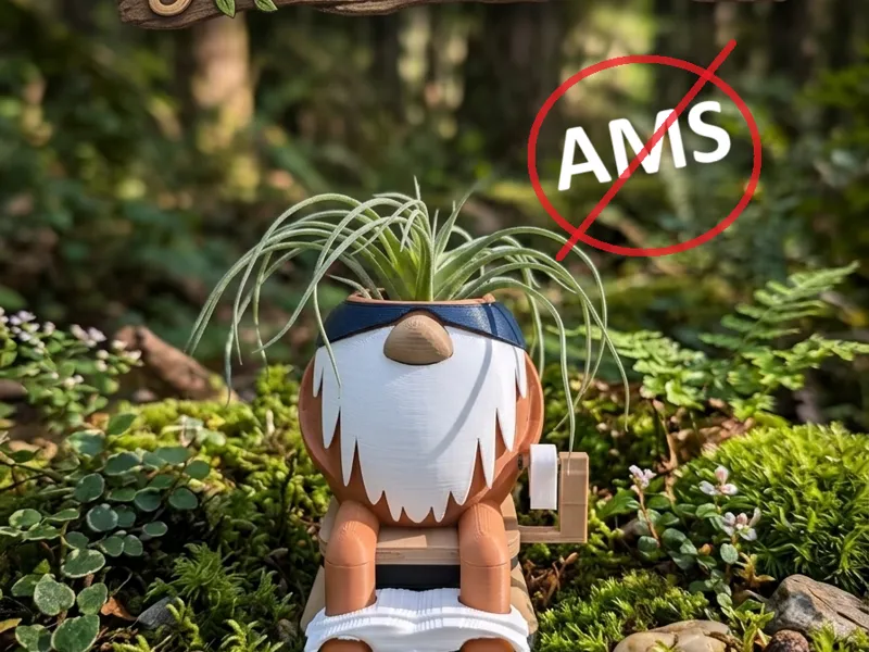 Gnome On The Throne (Mini Indoor Planter)