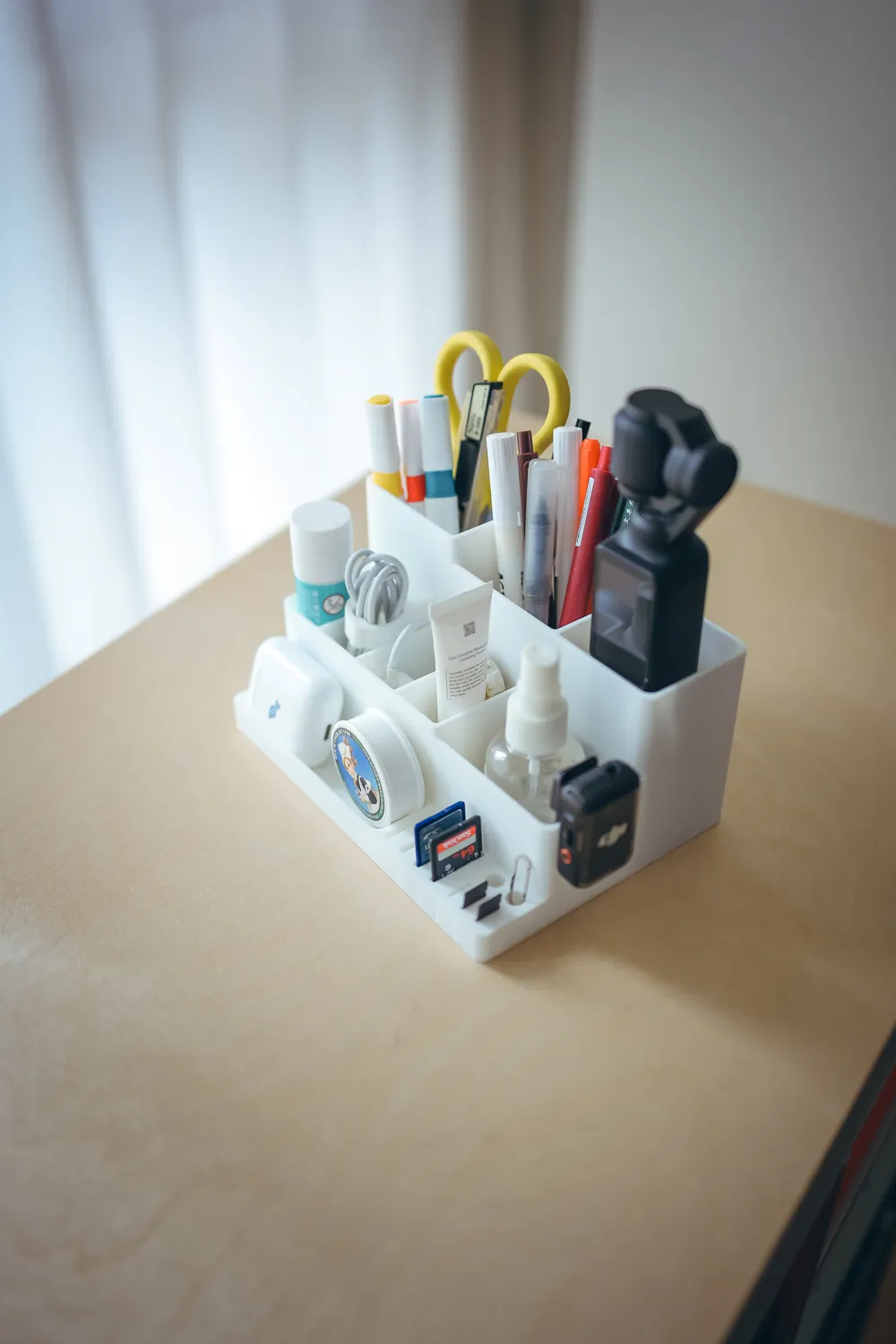 Desktop Box Design High-aesthetic desktop storage box, accommodates pocket3, only 160g ...