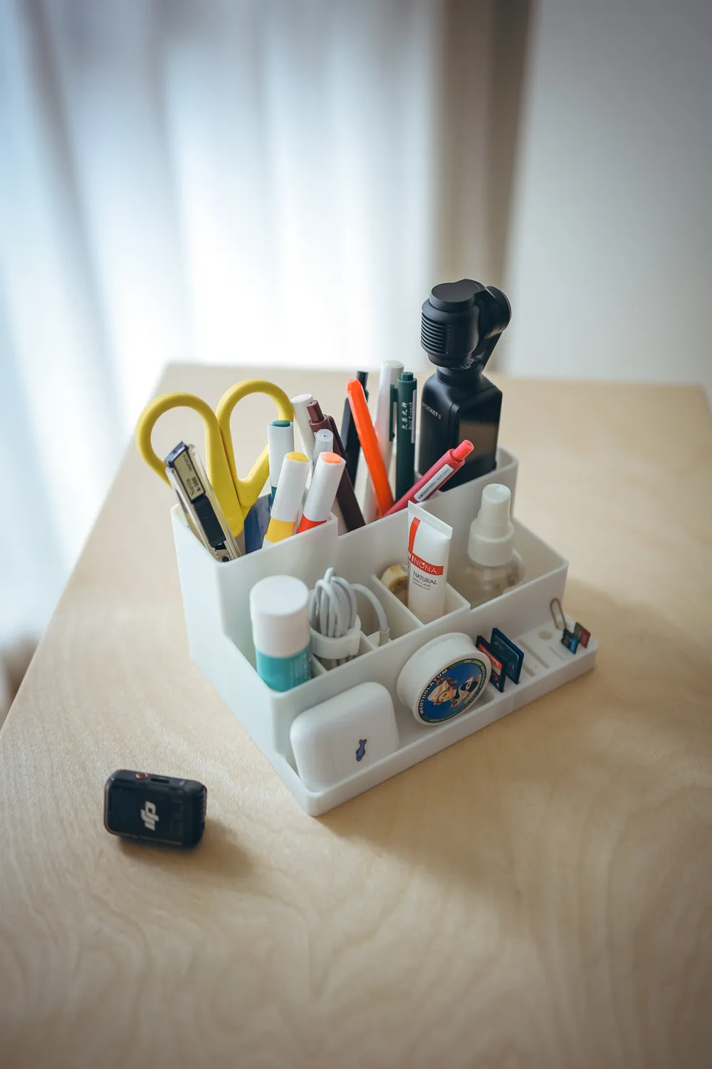 Desktop Box Design High-aesthetic desktop storage box, accommodates pocket3, only 160g ...