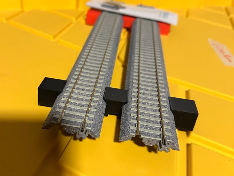 Railroad Track Mount