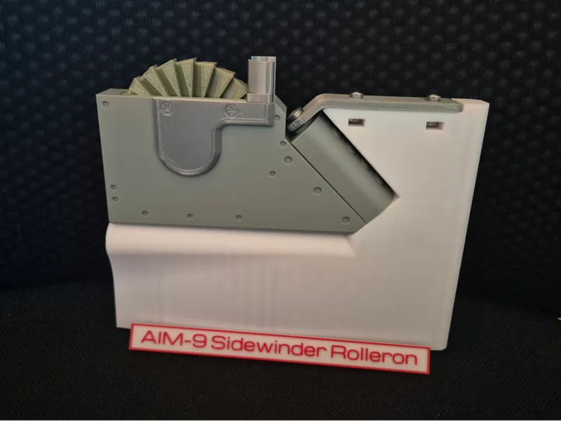 AIM-9 Sidewinder Rolleron