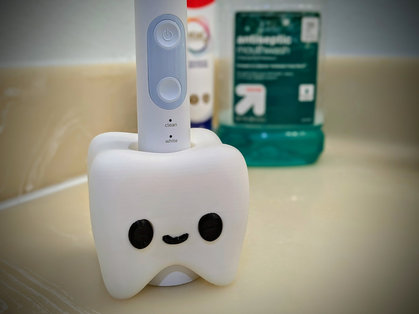 Cute Kawaii-Style Sonicare Toothbrush Charger Dock