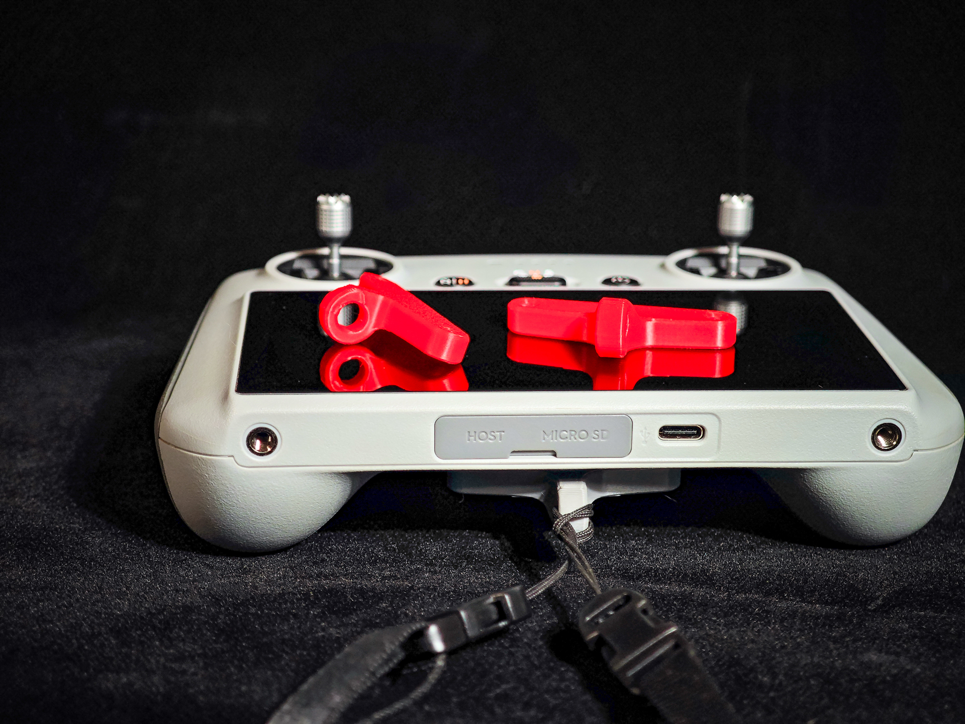 Miniatura 2 do modelo 3D 大疆遥控器挂扣丨适用RC丨RC2