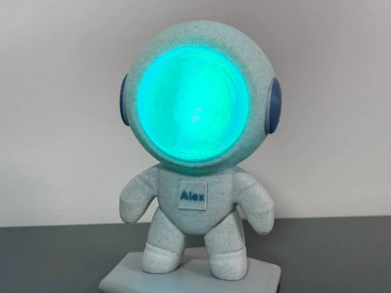 Spaceman Lamp