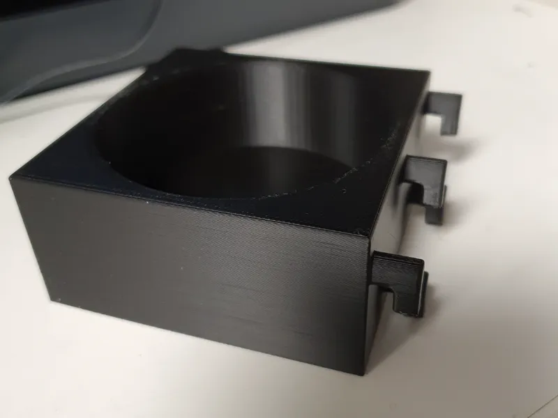 Bottle holders for IKEA Skadis