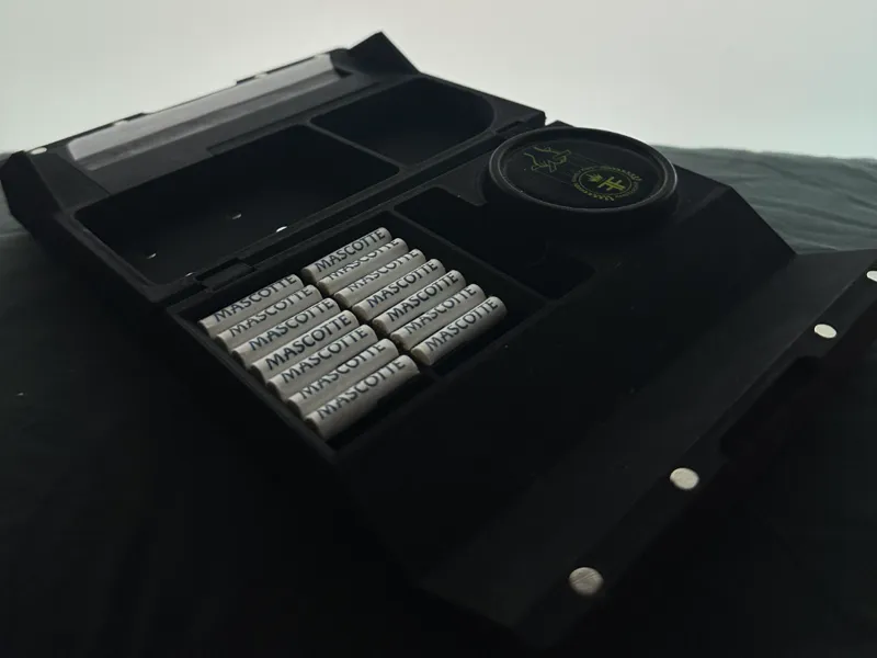 JambaCase "Rolling accessory case"