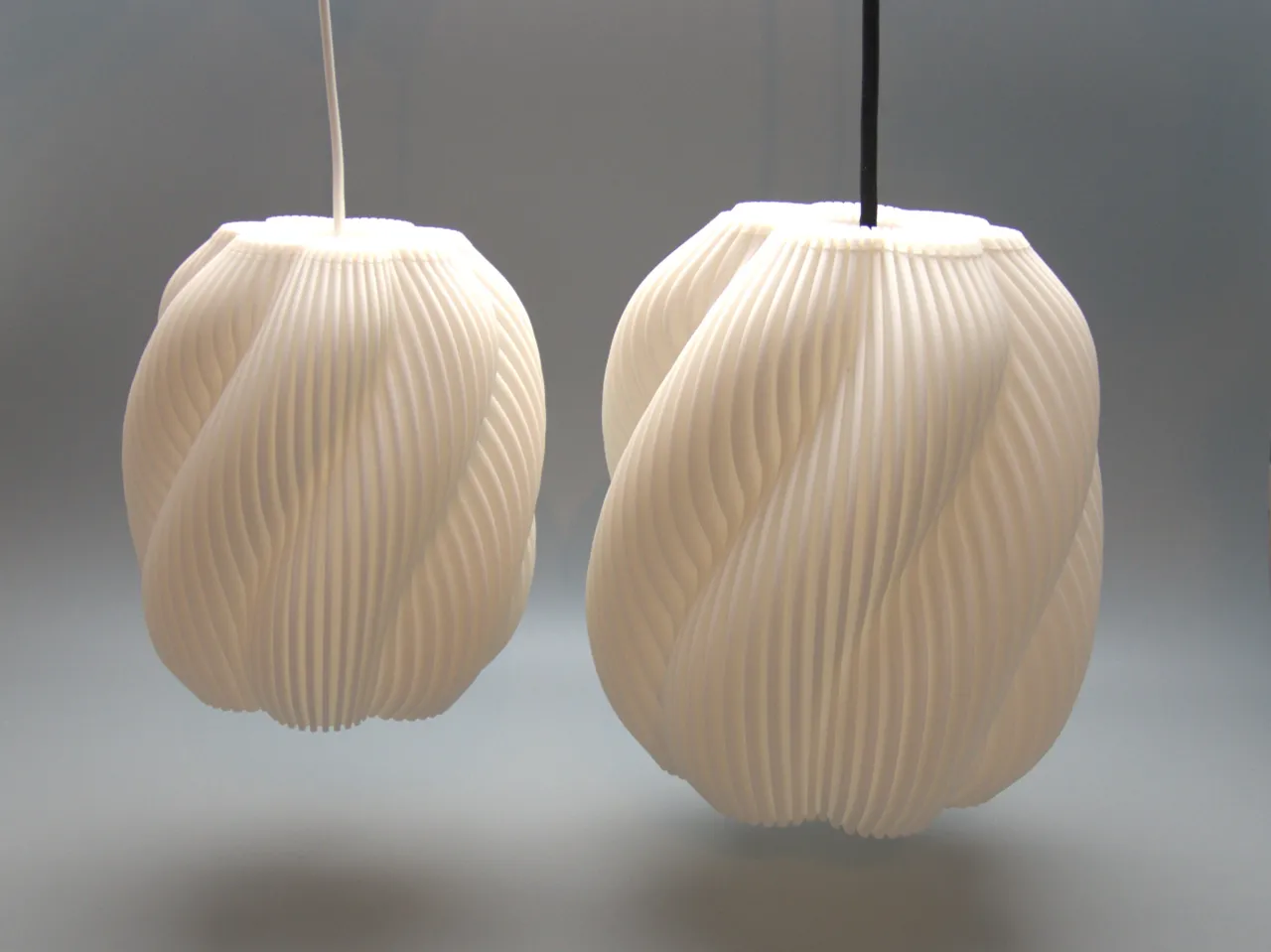 The striped swirl lamp view 3