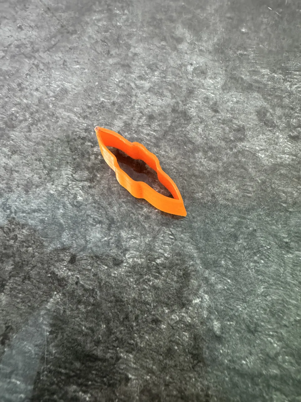 Earring-Pendant bail shape cutter view 3