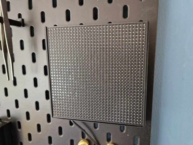 LED pixelbord Action Skadis holder
