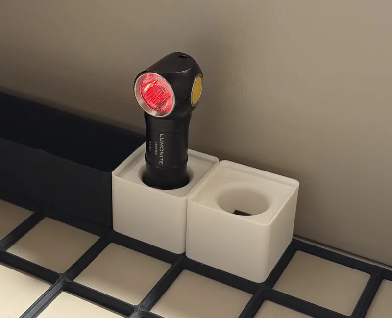 Lumonite Headlamp Charging Dock for Gridfinity