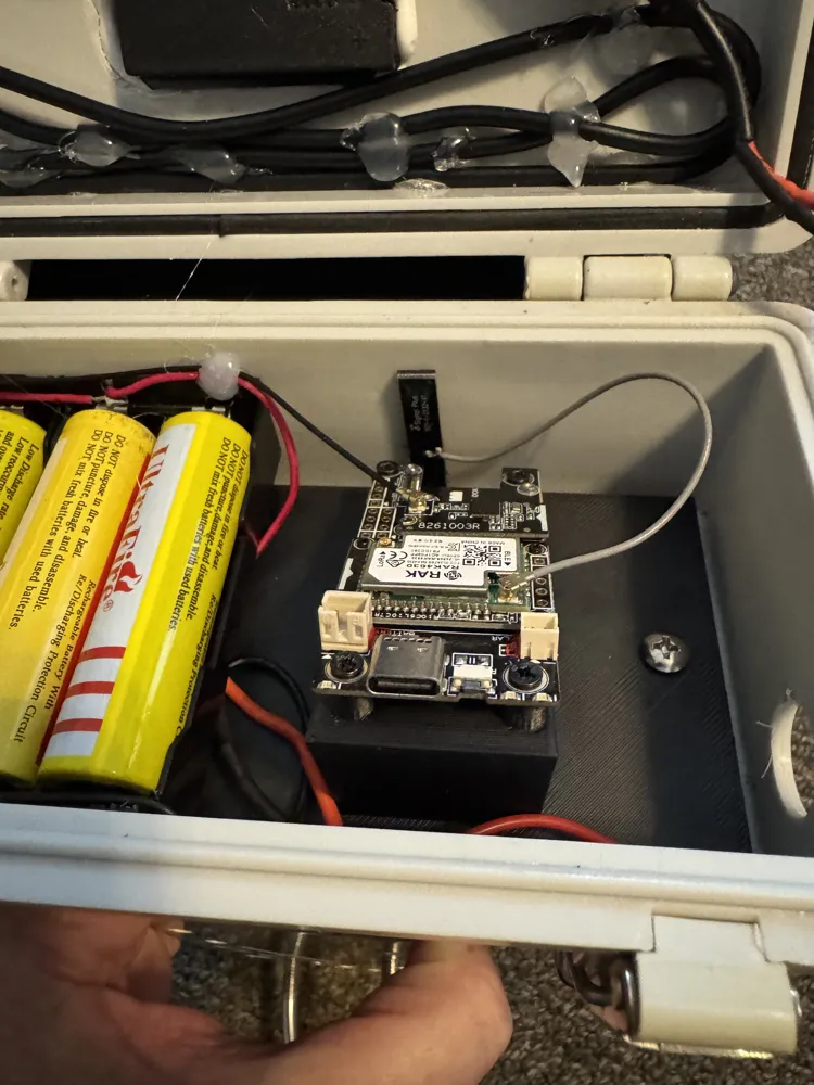 Mounting Plate - RAK Wireless Node and Batteries - Free 3D Print Model ...