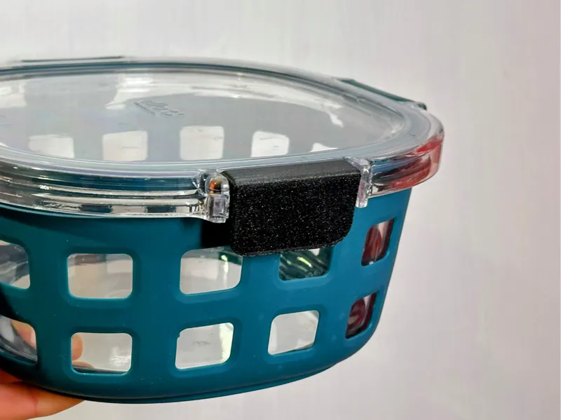 Ello Duraglass Food Storage Lid Clip
