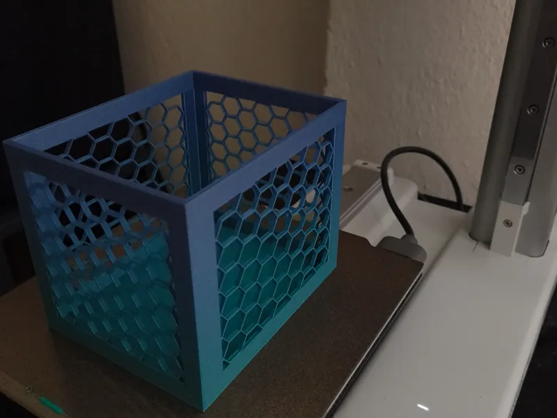 Honeycomb Basket W-Hook