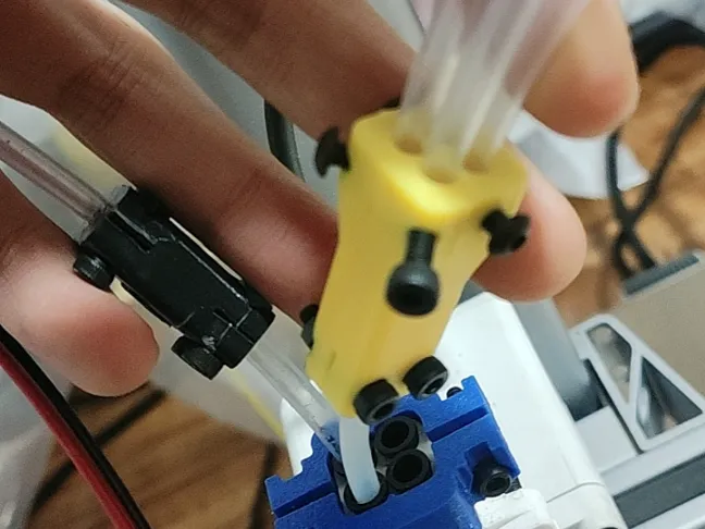 顺滑五通特氟龙料管接口无需气动接口