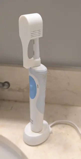 Oral-B Snap-on Toothbrush Cover