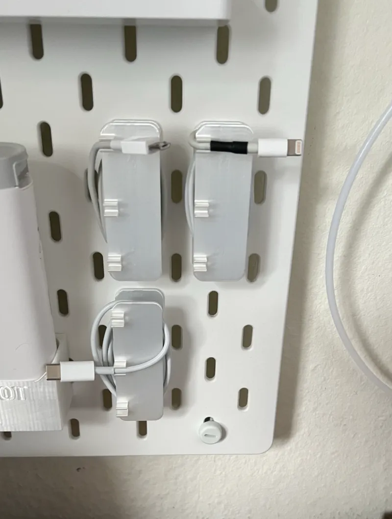 Skadis USB Kabel Halter