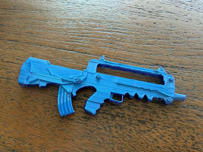 mini FAMAS with (removable mag)!