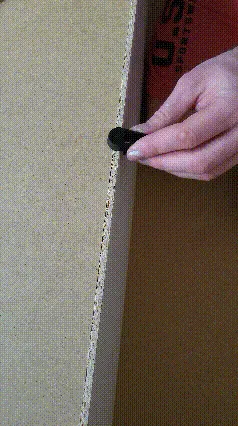 Guide-clou pour dos de meuble