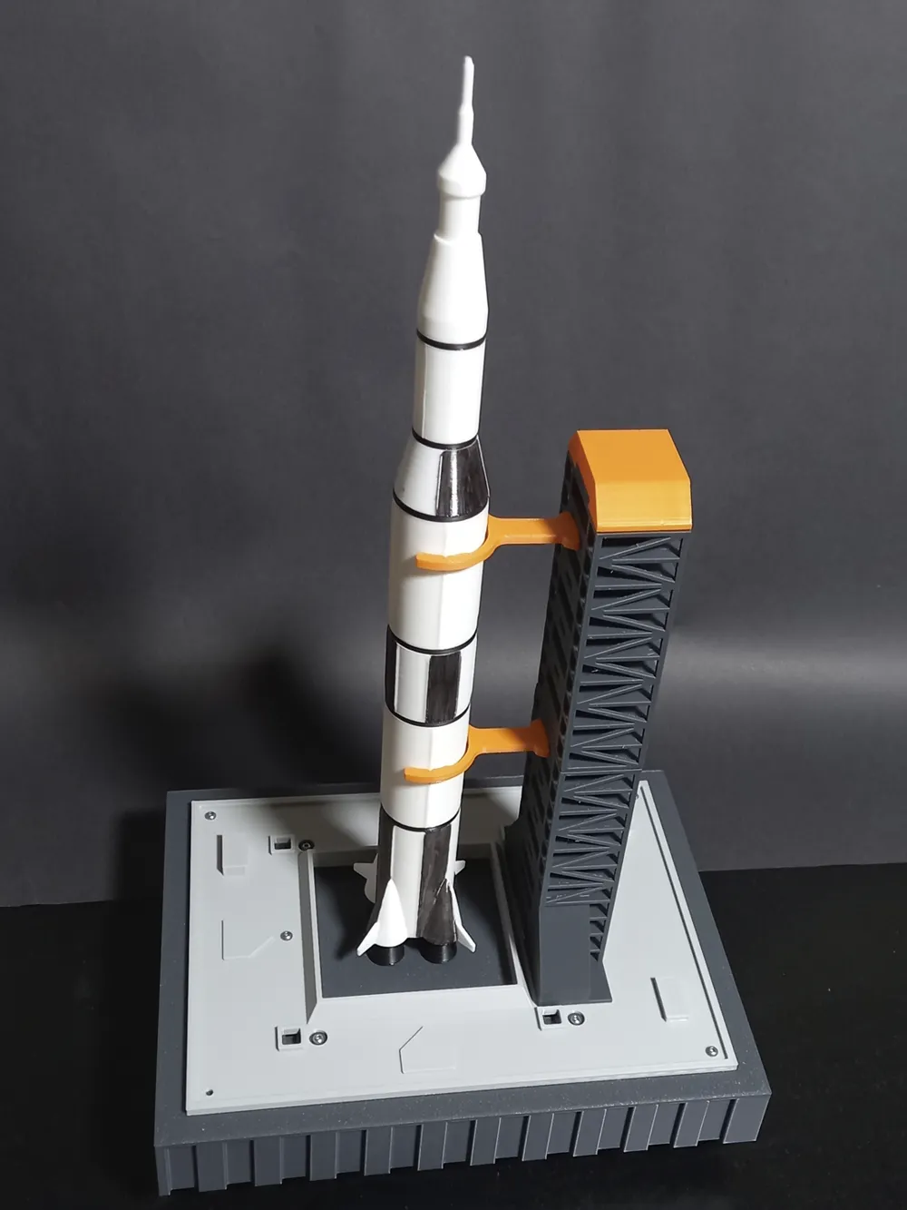 ROCKET LAUNCH PAD - Free 3D Print Model - MakerWorld, image size:1000x1333
