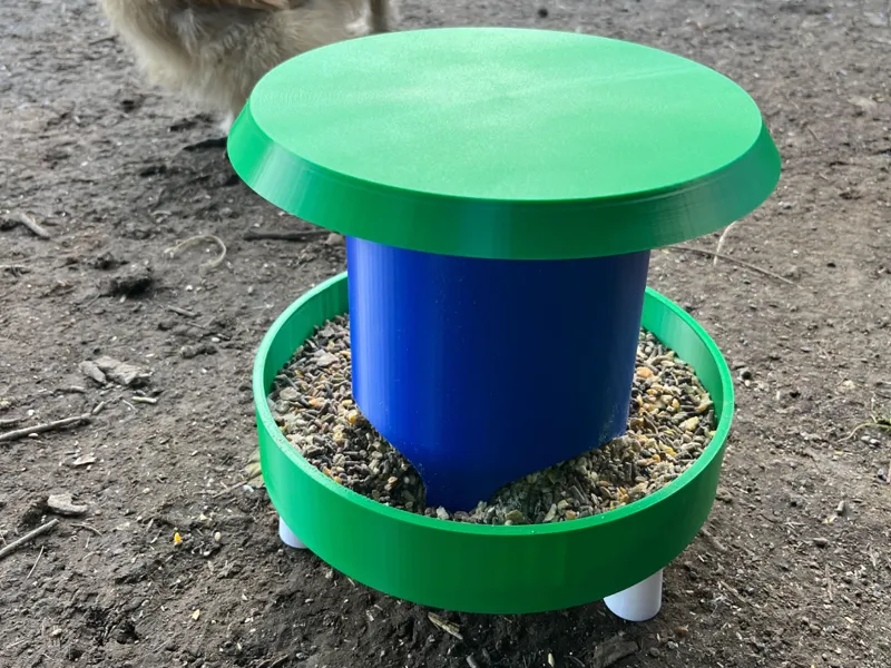 Chicken feeder