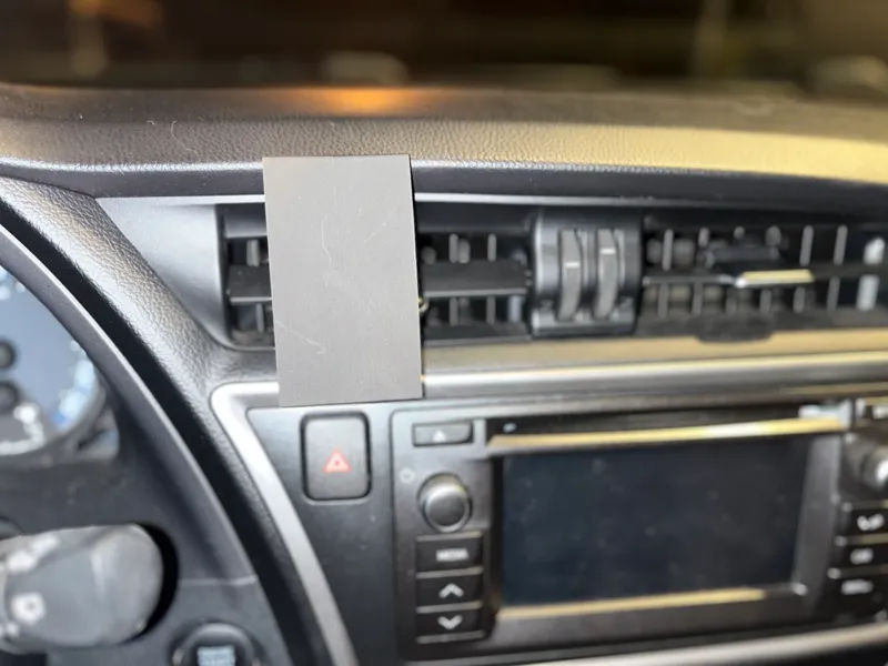 Mobile phone mounting bracket Toyota Auris 2012+