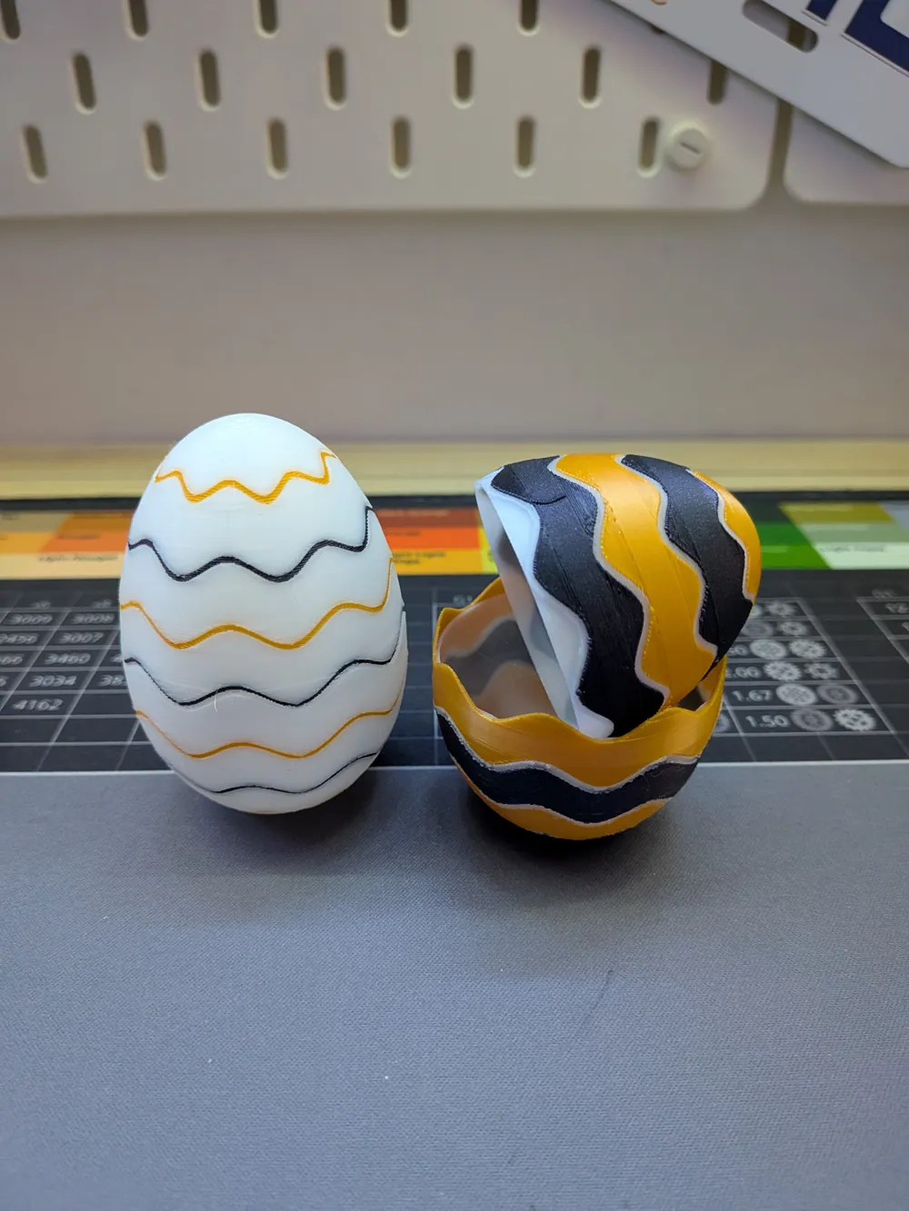 Easter Egg wave - Free 3D Print Model - MakerWorld