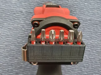 Milwaukee M12 FPD2 Bitholder with magnets