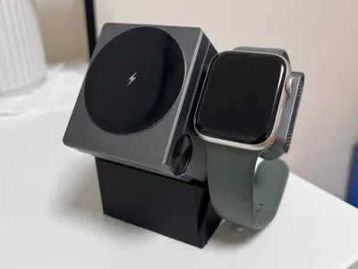 Lisen 3 in 1 charger stand