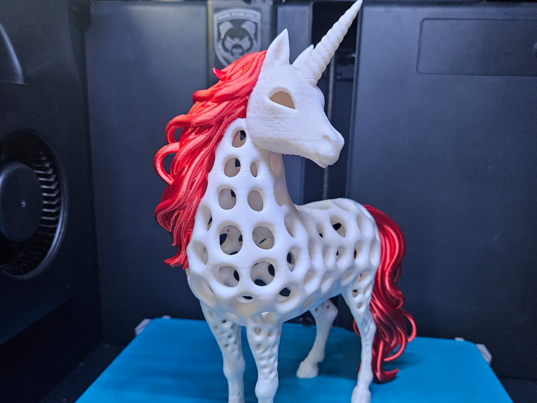 Voronoi Einhorn – Magische Eleganz