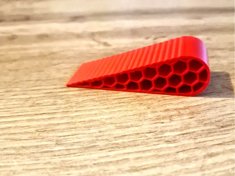 Honeycomb door stopper