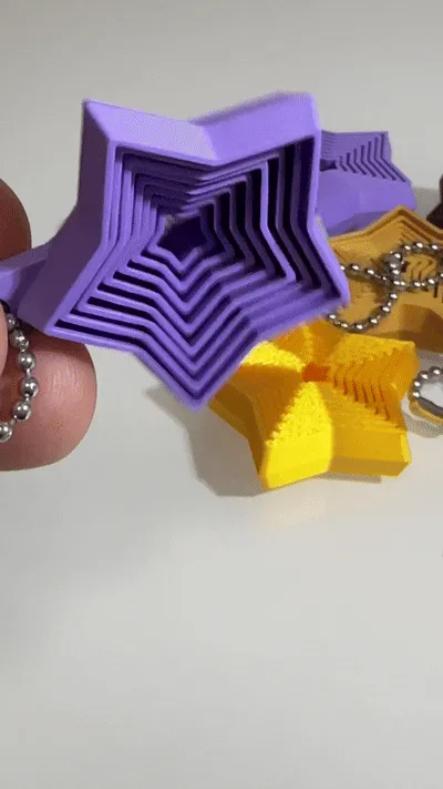 Star-Shaped Fidget Keychain view 3