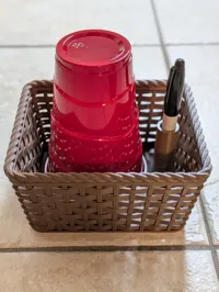 1 pen holder